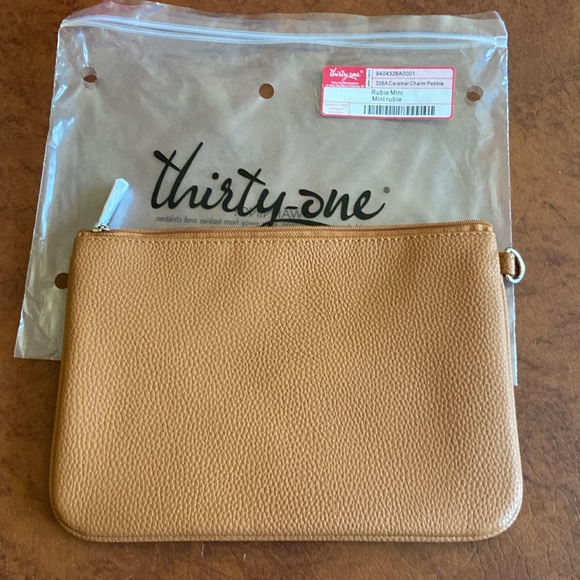 Thirty-one Rubie Mini in Caramel Pebble Charm - Picture 4 of 4